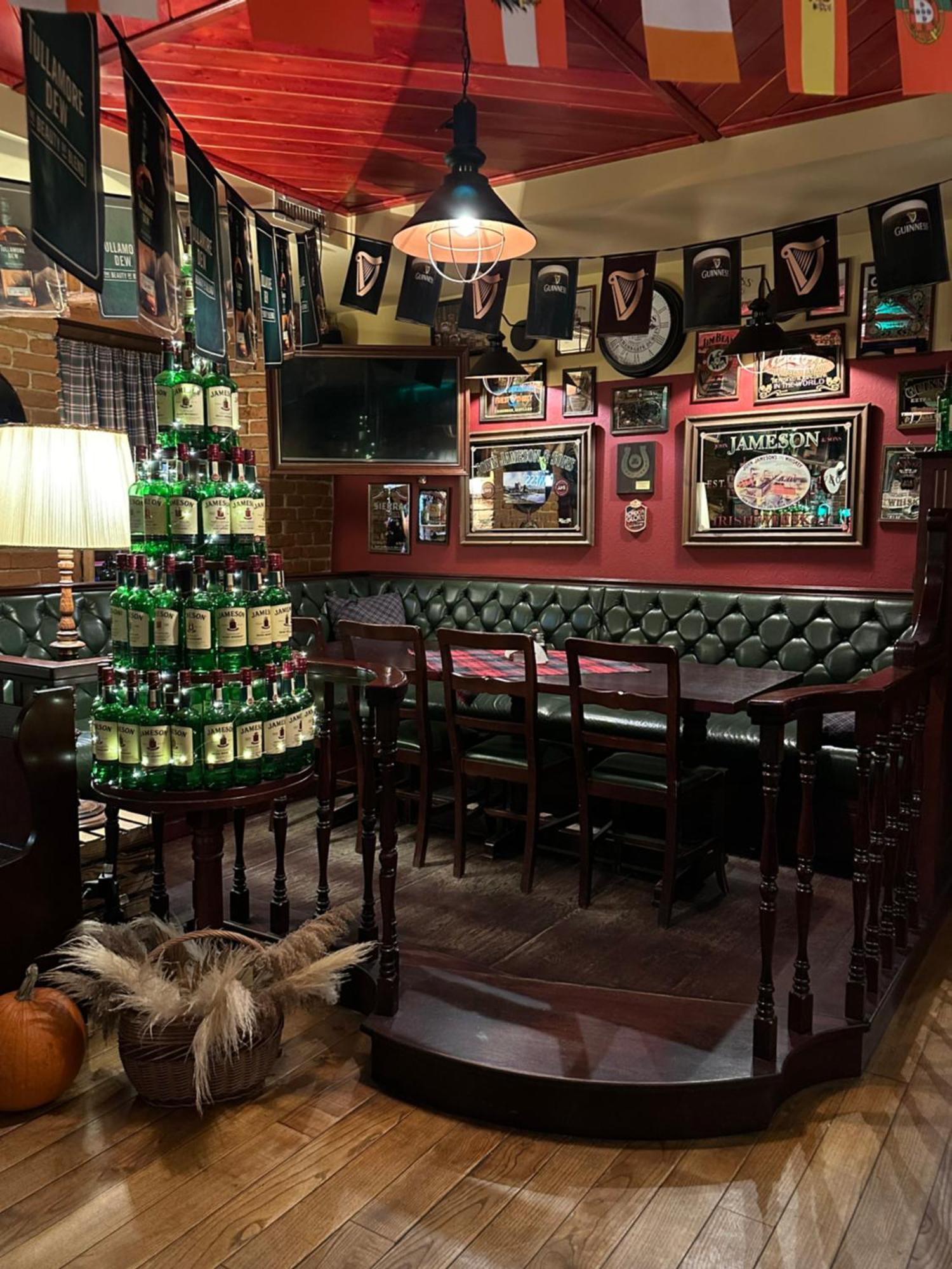 Shoemaker Irish Pub & Accommodation 凯尔采 外观 照片